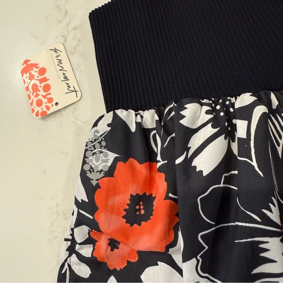 Free People Movement NWT Carpe Diem Printed HR Shorts Women’s Large Tuxedo Daisy - Picture 9 of 9